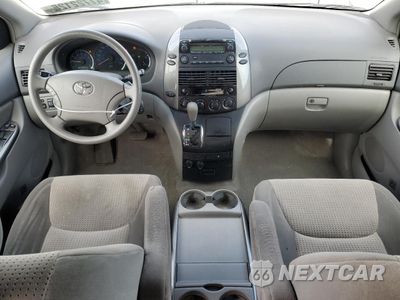 Zdjęcie 8 z 15 samochodu: 2010 TOYOTA SIENNA CE VIN:5TDKK4CC4AS334238 - miniatura