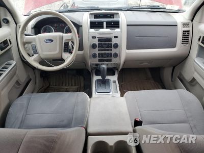 Zdjęcie 8 z 13 samochodu: 2011 FORD ESCAPE XLT VIN:1FMCU0DG0BKB94377 - miniatura