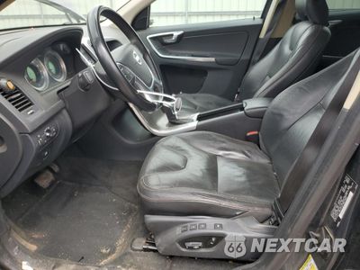 Zdjęcie 7 z 13 samochodu: 2013 VOLVO XC60 T6 VIN:YV4902DZXD2457174 - miniatura