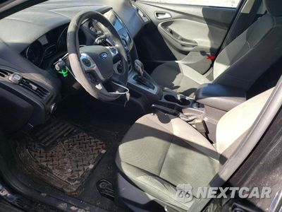 Zdjęcie 7 z 13 samochodu: 2014 FORD FOCUS SE VIN:1FADP3F28EL362001 - miniatura