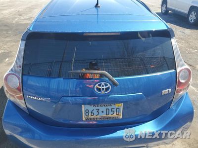 Zdjęcie 6 z 12 samochodu: 2014 TOYOTA PRIUS C VIN:JTDKDTB39E1569498 - miniatura