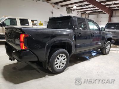 Trzecie zdjęcie samochodu z tyłu: 2024 TOYOTA TACOMA DOUBLE CAB VIN:3TYLB5JN5RT045027 - miniatura
