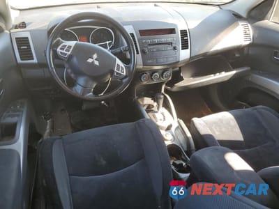 Zdjęcie 8 z 15 samochodu: 2010 MITSUBISHI OUTLANDER ES VIN:JA4AT2AW9AZ015713 - miniatura