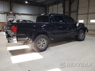 Trzecie zdjęcie samochodu z tyłu: 2019 TOYOTA TACOMA DOUBLE CAB VIN:5TFCZ5AN6KX179133 - miniatura