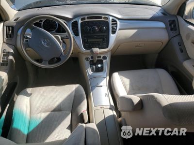 Zdjęcie 8 z 13 samochodu: 2005 TOYOTA HIGHLANDER VIN:JTEGD21A550123124 - miniatura
