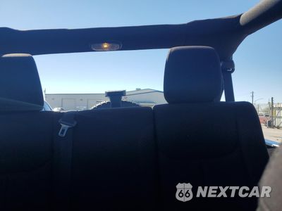 Zdjęcie 10 z 13 samochodu: 2013 JEEP WRANGLER UNLIMITED SPORT VIN:1C4BJWDG7DL634412 - miniatura