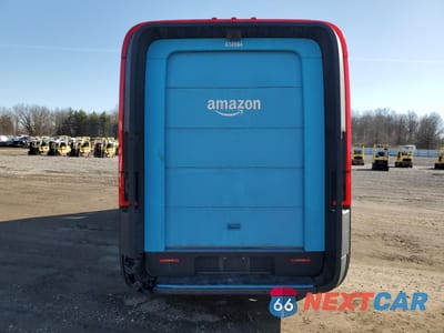 Zdjęcie 6 z 13 samochodu: 2022 RIVIAN EDV 700 VIN:7FCEHDB73NN004984 - miniatura