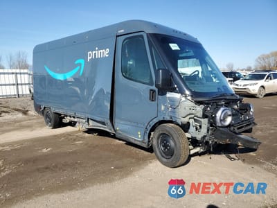 Czwarte zdjęcie samochodu z boku: 2022 RIVIAN EDV 700 VIN:7FCEHDB73NN004984 - miniatura