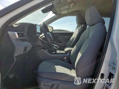 Zdjęcie 7 z 17 samochodu: 2023 TOYOTA HIGHLANDER HYBRID LE VIN:5TDBBRCH5PS133532 - miniatura