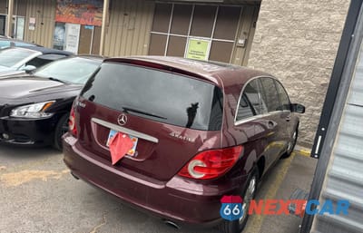 Czwarte zdjęcie samochodu z boku: 2006 MERCEDES-BENZ R 500 VIN:4JGCB75E96A017771 - miniatura