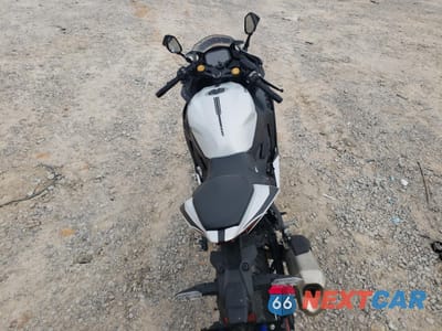 Zdjęcie 6 z 11 samochodu: 2025 KAWASAKI ZX400 S VIN:ML5ZXCS12SDA30927 - miniatura