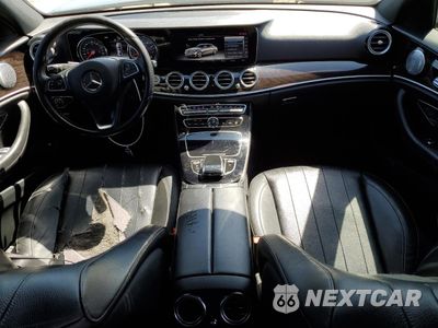 Zdjęcie 8 z 14 samochodu: 2017 MERCEDES-BENZ E 300 4MATIC VIN:WDDZF4KB9HA063766 - miniatura