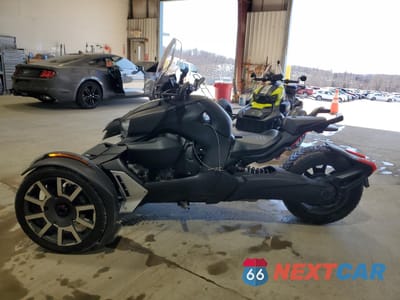 Trzecie zdjęcie samochodu z tyłu: 2020 CAN-AM RYKER RALLY EDITION VIN:3JB2GEG26LJ003774 - miniatura