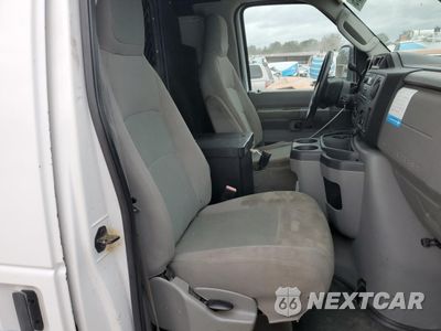 Zdjęcie 11 z 13 samochodu: 2013 FORD ECONOLINE E150 VAN VIN:1FTNE1EW6DDA58848 - miniatura