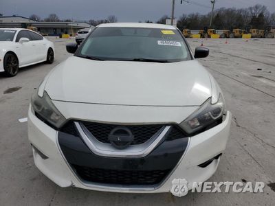 Piąte zdjęcie samochodu w środku: 2017 NISSAN MAXIMA 3.5S VIN:1N4AA6AP0HC451526 - miniatura