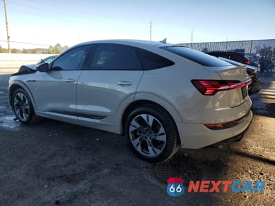 Drugie zdjęcie samochodu z przodu: 2022 AUDI E-TRON SPORTBACK PREMIUM VIN:WA11ABGE9NB006948 - miniatura