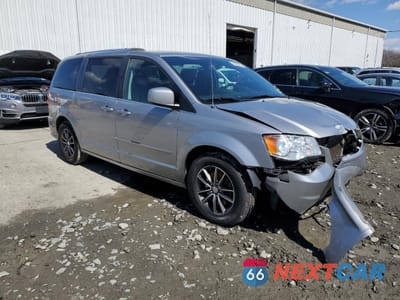 Czwarte zdjęcie samochodu z boku: 2017 DODGE GRAND CARAVAN SXT VIN:2C4RDGCG7HR554117 - miniatura