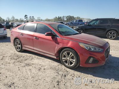 Czwarte zdjęcie samochodu z boku: 2018 HYUNDAI SONATA SPORT VIN:5NPE34AFXJH640891 - miniatura