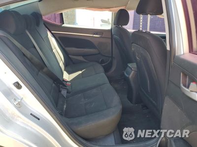 Zdjęcie 10 z 15 samochodu: 2019 HYUNDAI ELANTRA SEL VIN:5NPD84LF0KH419263 - miniatura