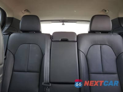 Zdjęcie 10 z 16 samochodu: 2024 VOLVO XC40 PLUS VIN:YV4L12ULXR2353743 - miniatura