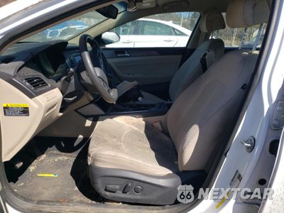 Zdjęcie 7 z 12 samochodu: 2015 HYUNDAI SONATA SPORT VIN:5NPE34AF7FH081372 - miniatura
