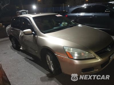 Czwarte zdjęcie samochodu z boku: 2006 HONDA ACCORD EX VIN:1HGCM56726A067724 - miniatura