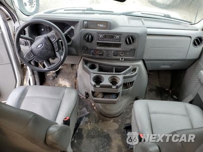 Zdjęcie 8 z 13 samochodu: 2023 FORD ECONOLINE E350 SUPER DUTY CUTAWAY VAN VIN:1FDWE3FK4PDD13704 - miniatura