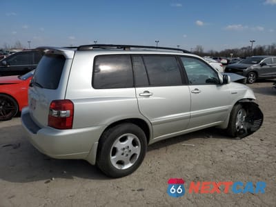 Trzecie zdjęcie samochodu z tyłu: 2004 TOYOTA HIGHLANDER VIN:JTEEP21A140038083 - miniatura