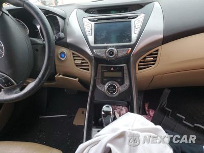 Zdjęcie 8 z 12 samochodu: 2013 HYUNDAI ELANTRA GLS VIN:KMHDH4AE9DU515424 - miniatura