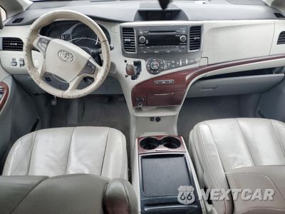 Zdjęcie 8 z 15 samochodu: 2011 TOYOTA SIENNA XLE VIN:5TDYK3DC8BS089657 - miniatura