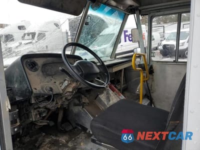 Zdjęcie 8 z 13 samochodu: 2019 FORD F59 VIN:1F65F5KY2K0A12287 - miniatura