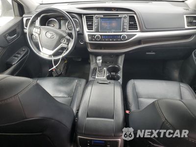 Zdjęcie 8 z 15 samochodu: 2016 TOYOTA HIGHLANDER XLE VIN:5TDJKRFH0GS321673 - miniatura