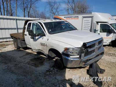 Czwarte zdjęcie samochodu z boku: 2015 RAM 3500 VIN:3C7WRTCL6FG520041 - miniatura