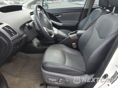 Zdjęcie 7 z 12 samochodu: 2015 TOYOTA PRIUS VIN:JTDKN3DU9F1983255 - miniatura