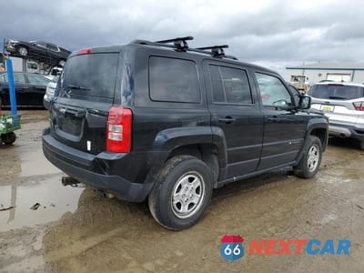 Trzecie zdjęcie samochodu z tyłu: 2016 JEEP PATRIOT SPORT VIN:1C4NJRBB9GD595049 - miniatura