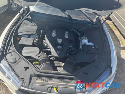 Zdjęcie 7 z 10 samochodu: 2017 MASERATI LEVANTE SP VIN:ZN661XUS2HX226974 - miniatura