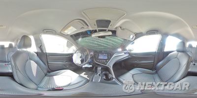 Zdjęcie 12 z 14 samochodu: 2018 TOYOTA CAMRY L VIN:4T1B11HK4JU507295 - miniatura