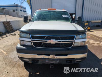 Piąte zdjęcie samochodu w środku: 2006 CHEVROLET SILVERADO C3500 VIN:1GCJC33D36F243089 - miniatura