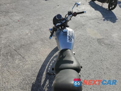 Zdjęcie 6 z 8 samochodu: 2013 SUZUKI TU250 X VIN:JS1NJ4CA5D2100405 - miniatura