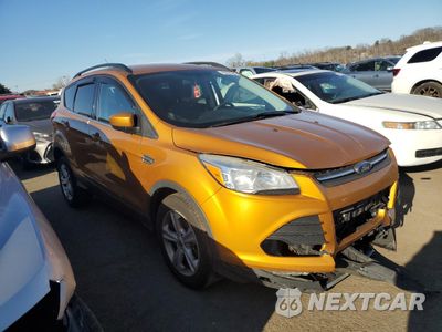 Czwarte zdjęcie samochodu z boku: 2016 FORD ESCAPE SE VIN:1FMCU9GX5GUB55196 - miniatura