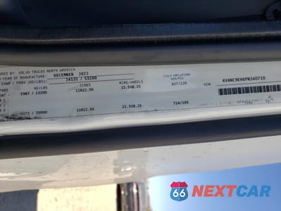 Zdjęcie 10 z 10 samochodu: 2023 VOLVO VNL SEMI TRUCK VIN:4V4NC9EH6PN340710 - miniatura