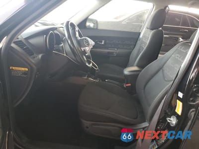 Zdjęcie 7 z 13 samochodu: 2013 KIA SOUL + VIN:KNDJT2A68D7607982 - miniatura