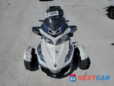 Piąte zdjęcie samochodu w środku: 2015 CAN-AM SPYDER ROADSTER RT VIN:2BXNBDD27FV006581 - miniatura