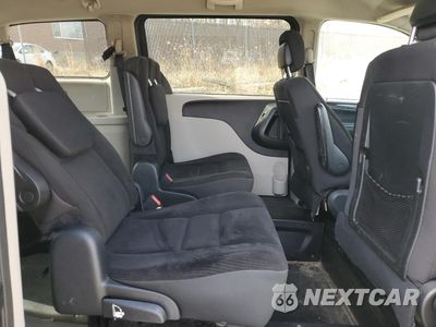 Zdjęcie 11 z 13 samochodu: 2018 DODGE GRAND CARAVAN SE VIN:2C7WDGBG0JR164618 - miniatura
