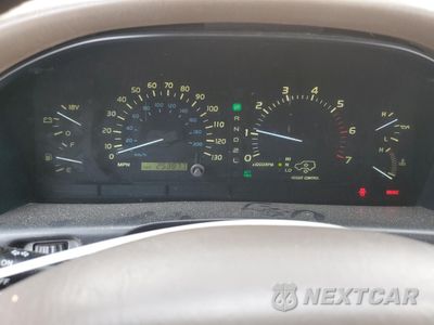 Zdjęcie 9 z 14 samochodu: 1999 LEXUS LX 470 VIN:JT6HT00WXX0029019 - miniatura