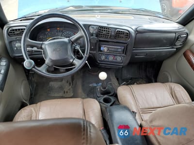 Zdjęcie 8 z 12 samochodu: 2000 CHEVROLET S TRUCK S10 VIN:1GCCT19W0Y8153847 - miniatura