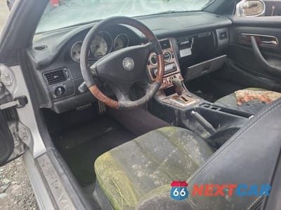 Zdjęcie 8 z 12 samochodu: 2001 MERCEDES-BENZ SLK 320 VIN:WDBKK65F91F195046 - miniatura