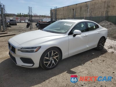 2020 VOLVO S60 T6 MOMENTUM 7JRA22TK8LG045384 - główne zdjęcie licytacji z USA - miniatura