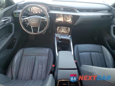 Zdjęcie 8 z 16 samochodu: 2022 AUDI E-TRON SPORTBACK PREMIUM VIN:WA11ABGE9NB006948 - miniatura