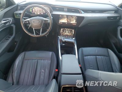 Zdjęcie 8 z 16 samochodu: 2022 AUDI E-TRON SPORTBACK PREMIUM VIN:WA11ABGE9NB006948 - miniatura